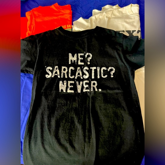 Lot of 5 tshirts for $10  size small - Picture 2 of 6